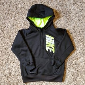 Boys NIKE half zip sweatshirt